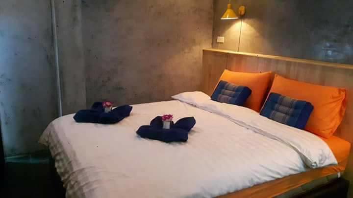 King Kong Hostel At Krabi town Εξωτερικό φωτογραφία