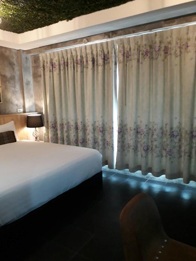 King Kong Hostel At Krabi town Εξωτερικό φωτογραφία