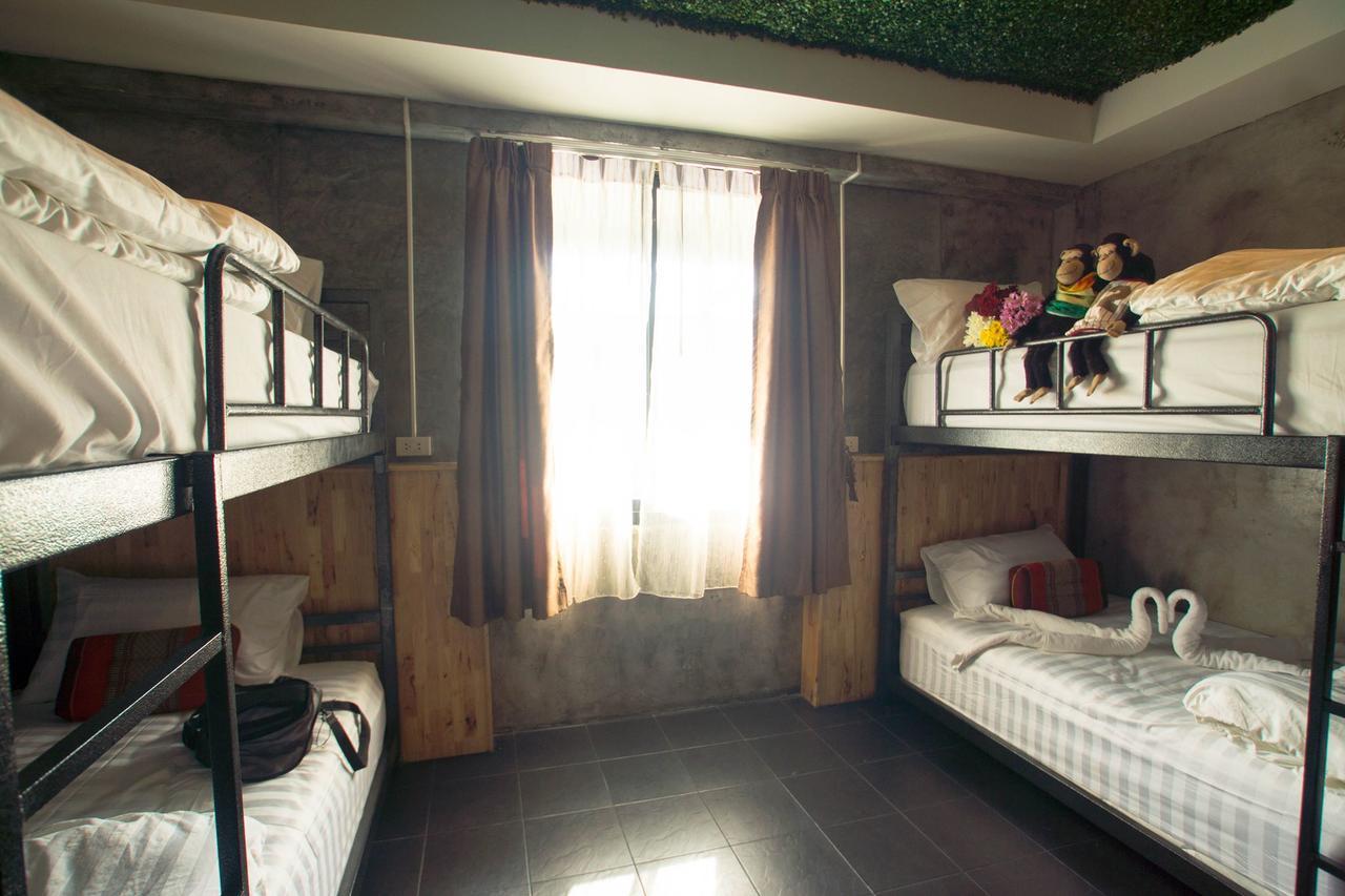 King Kong Hostel At Krabi town Εξωτερικό φωτογραφία