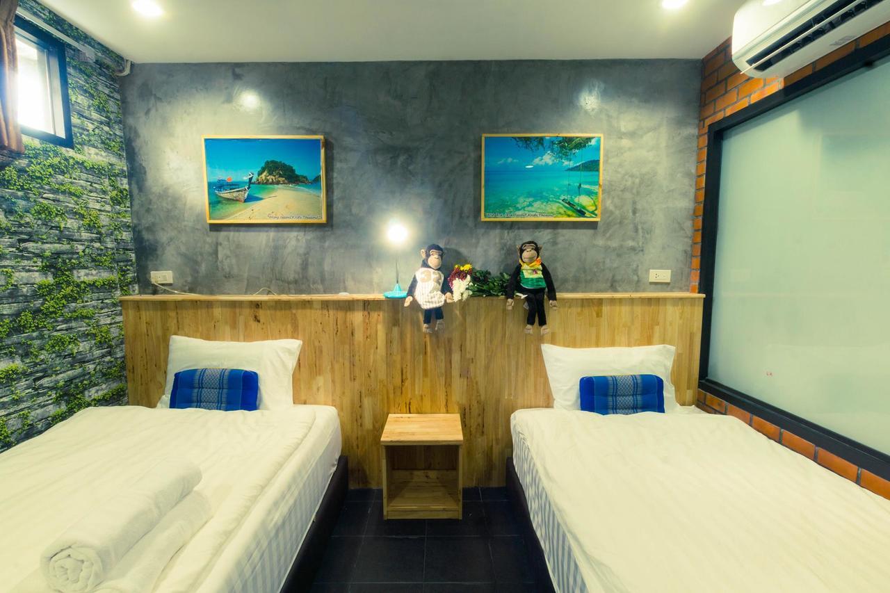 King Kong Hostel At Krabi town Εξωτερικό φωτογραφία